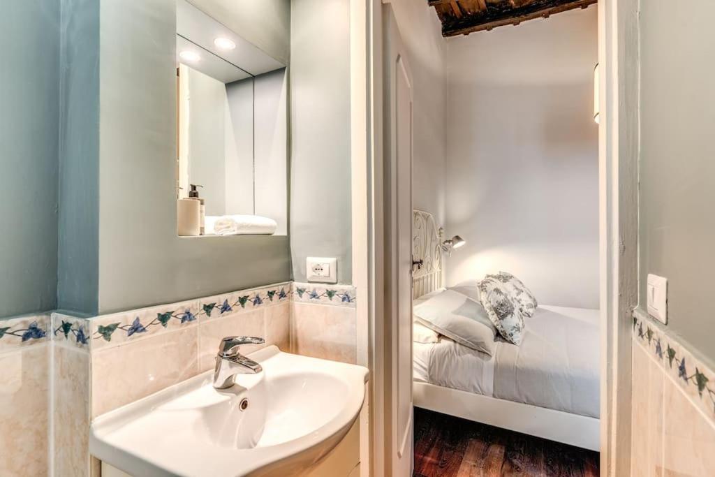 Apartment Vicolo Leopardo Trastevere Rom