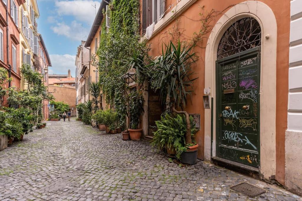 Vicolo Leopardo Trastevere * Rom